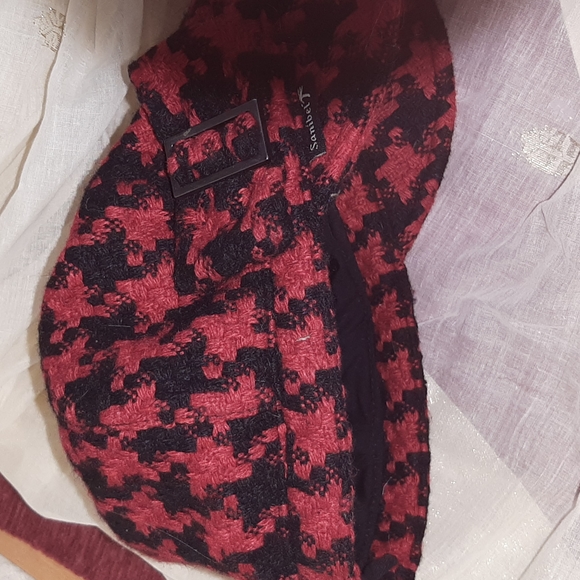 Sanibel newsboy style warm hat - Picture 1 of 4